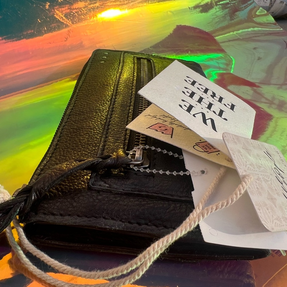NWT Free People We The free Emerson Black Leather  Wallet - Picture 9 of 12